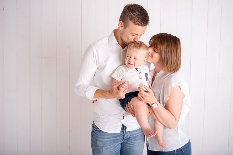 Sara, Max & Albin – Familjefotografering i studion